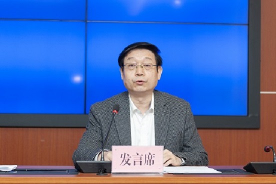 集團(tuán)黨委副書(shū)記、總經(jīng)理唐宏軍在主會(huì)場(chǎng)參加會(huì)議并作交流發(fā)言-上傳.jpg